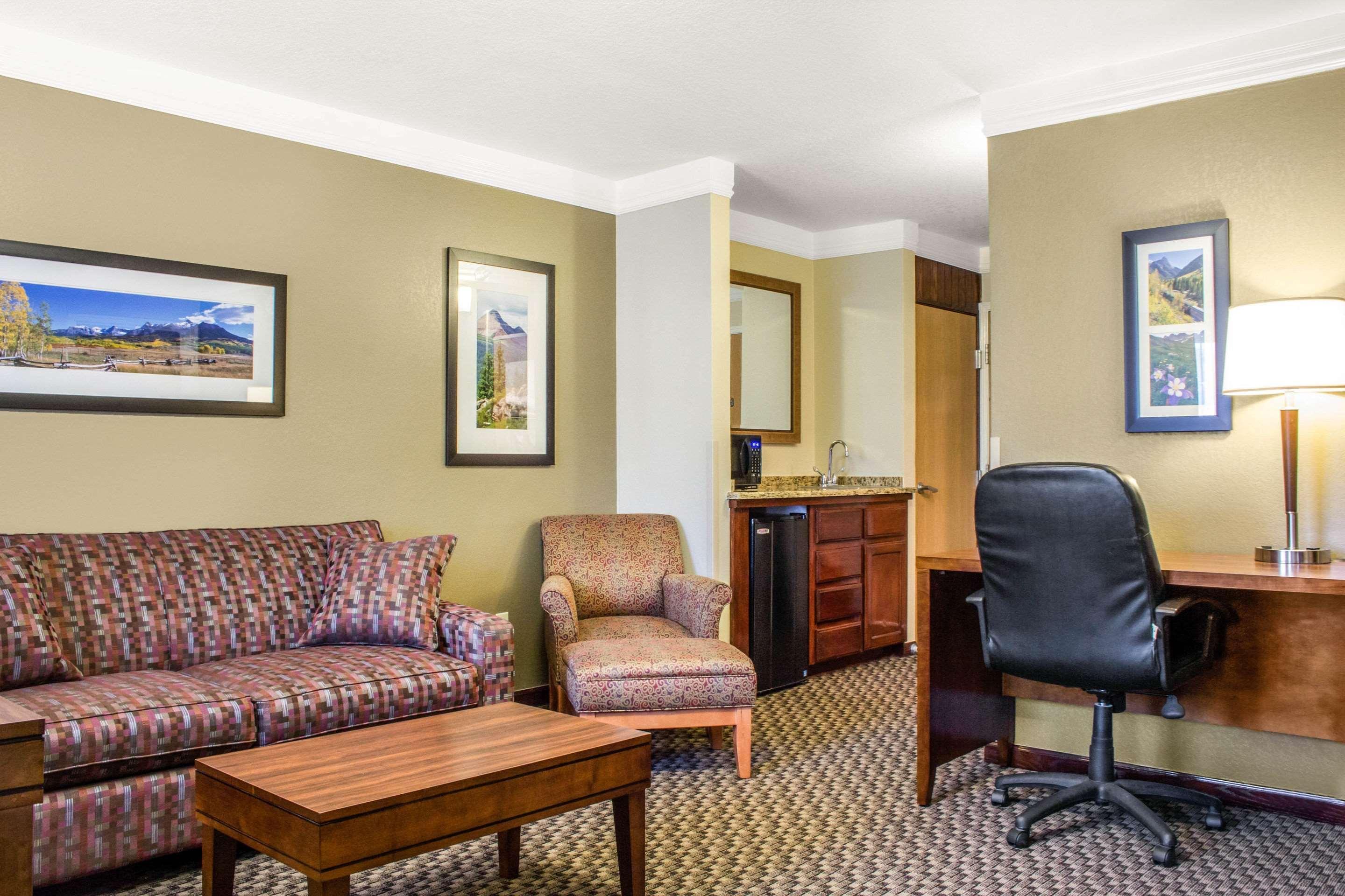 Hotel Comfort & 3*